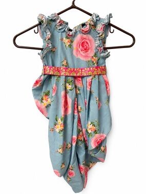 Girls Indian outfit